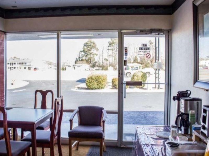 Econo Lodge Goldsboro Hwy 70 Экстерьер фото